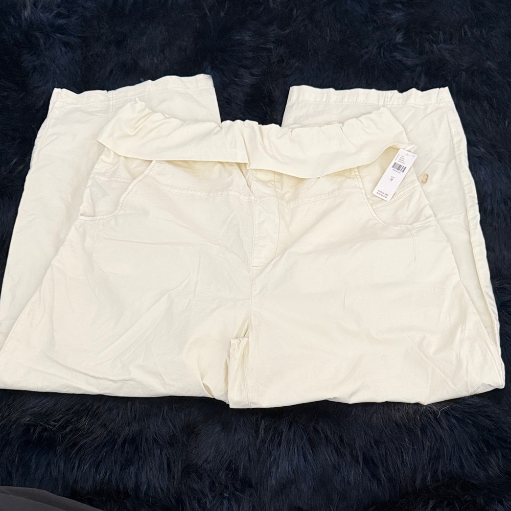 Anthropologie Cream Ankle & Cropped Pants